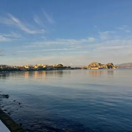 Alexandras Hideaway Apartman