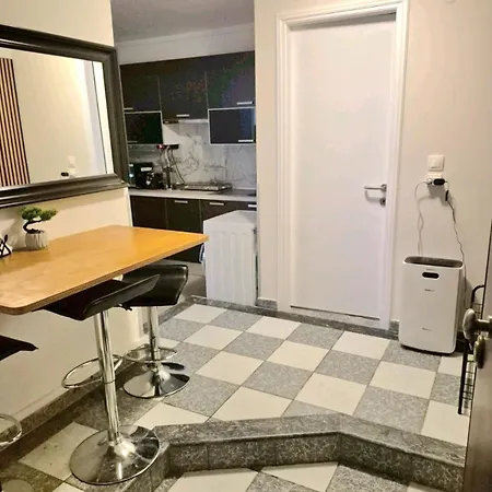 아파트 Alexandras Hideaway Corfu (city)