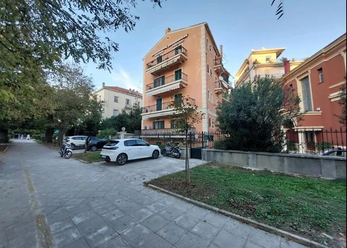 דירה Alexandras Hideaway